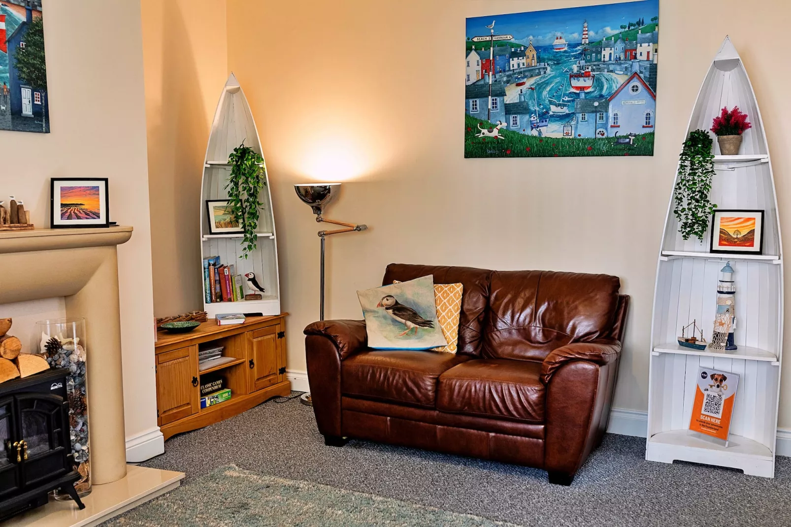Byron Street-Living room