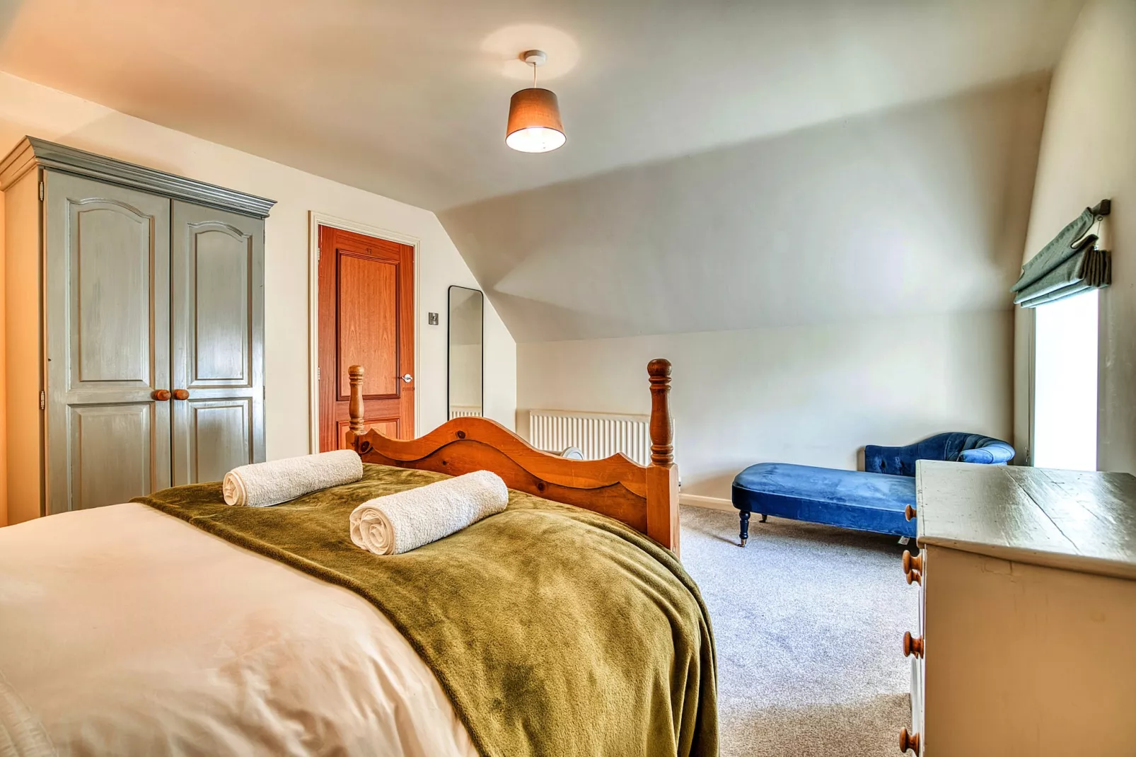 Gag Barn-Bedroom