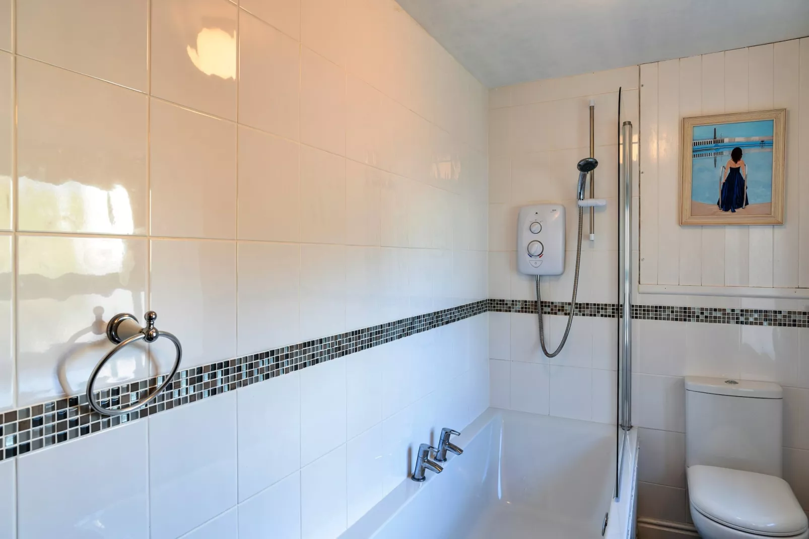 Longships-Bathroom