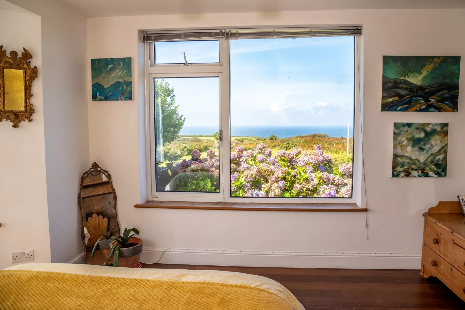 Western Watch-Bedroom