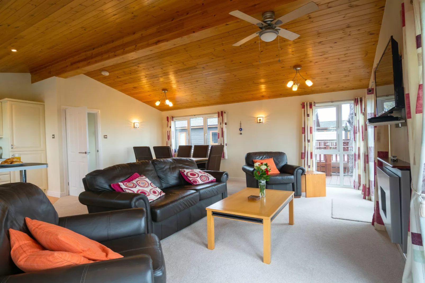 Whitsand Bay Lodge-Living room