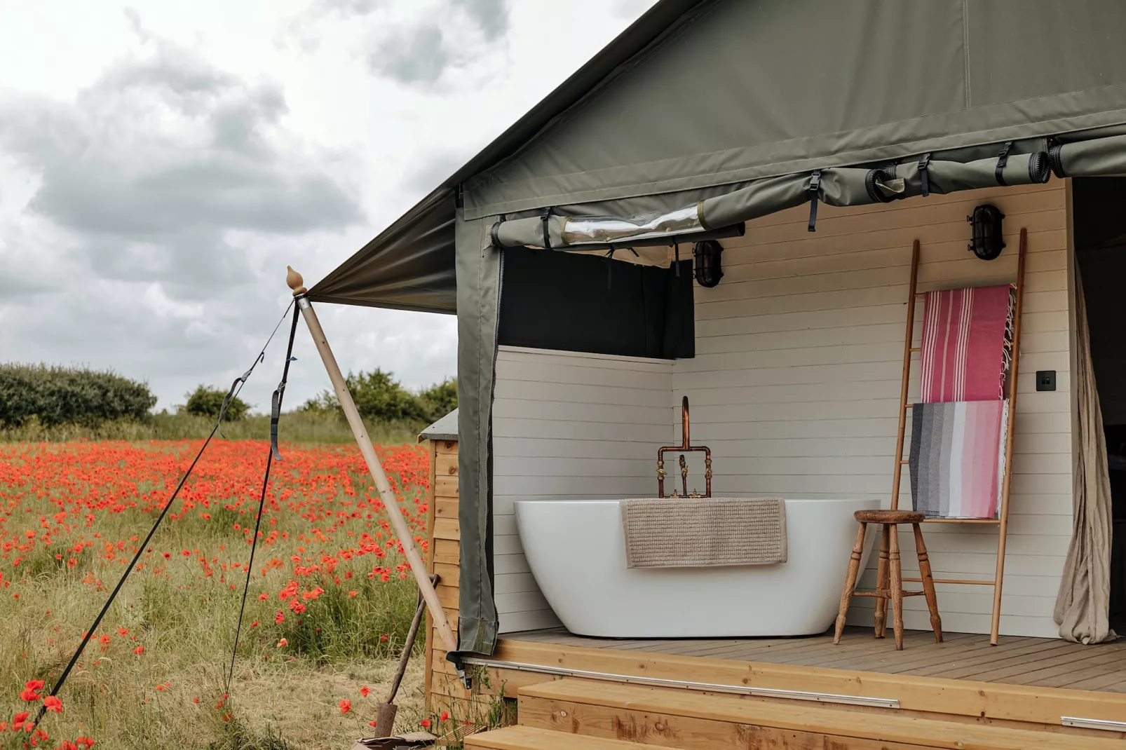 Foxley Lodge-Bathroom
