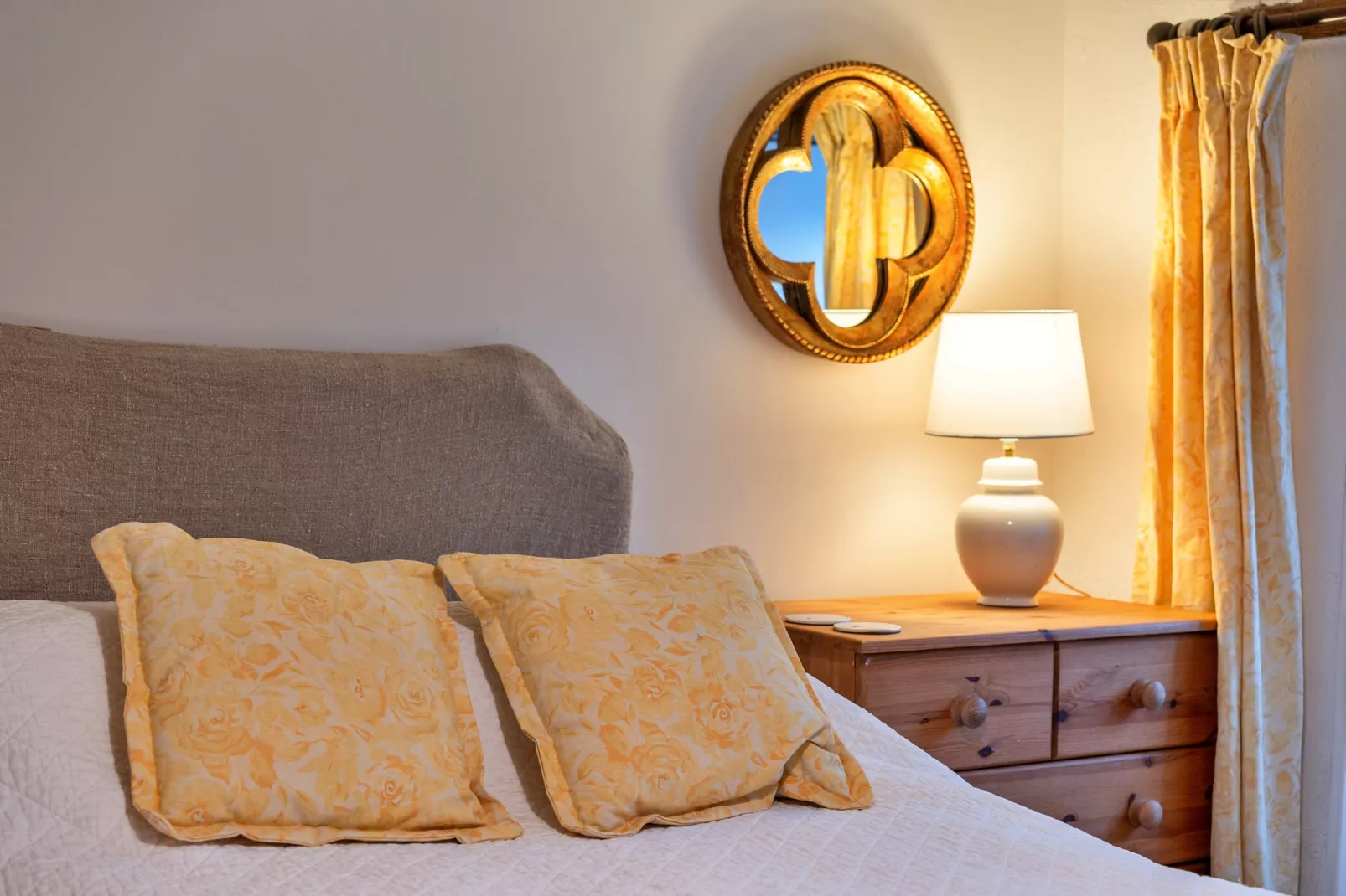 The Noel at Lesceave-Bedroom
