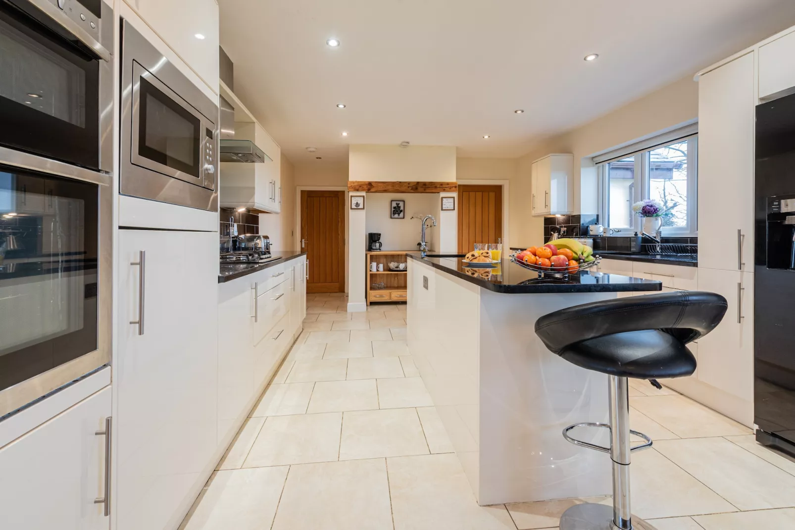 Groes Faen Bach Farmhouse-Kitchen