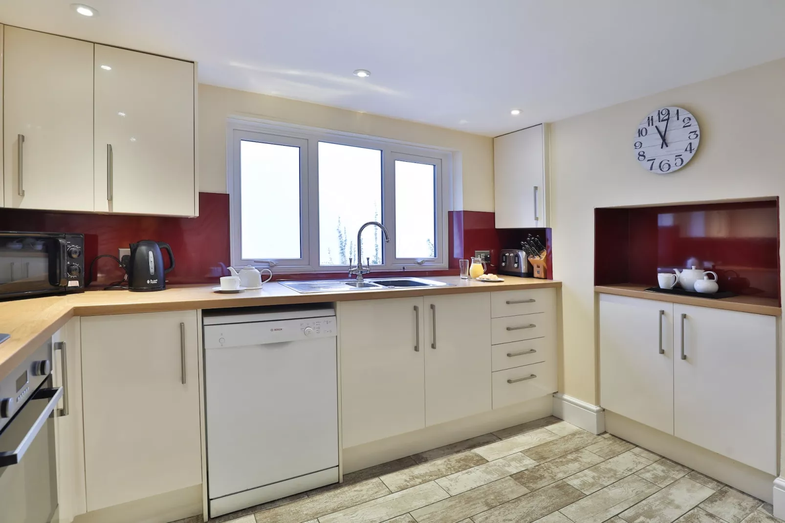 Adventure House-Kitchen