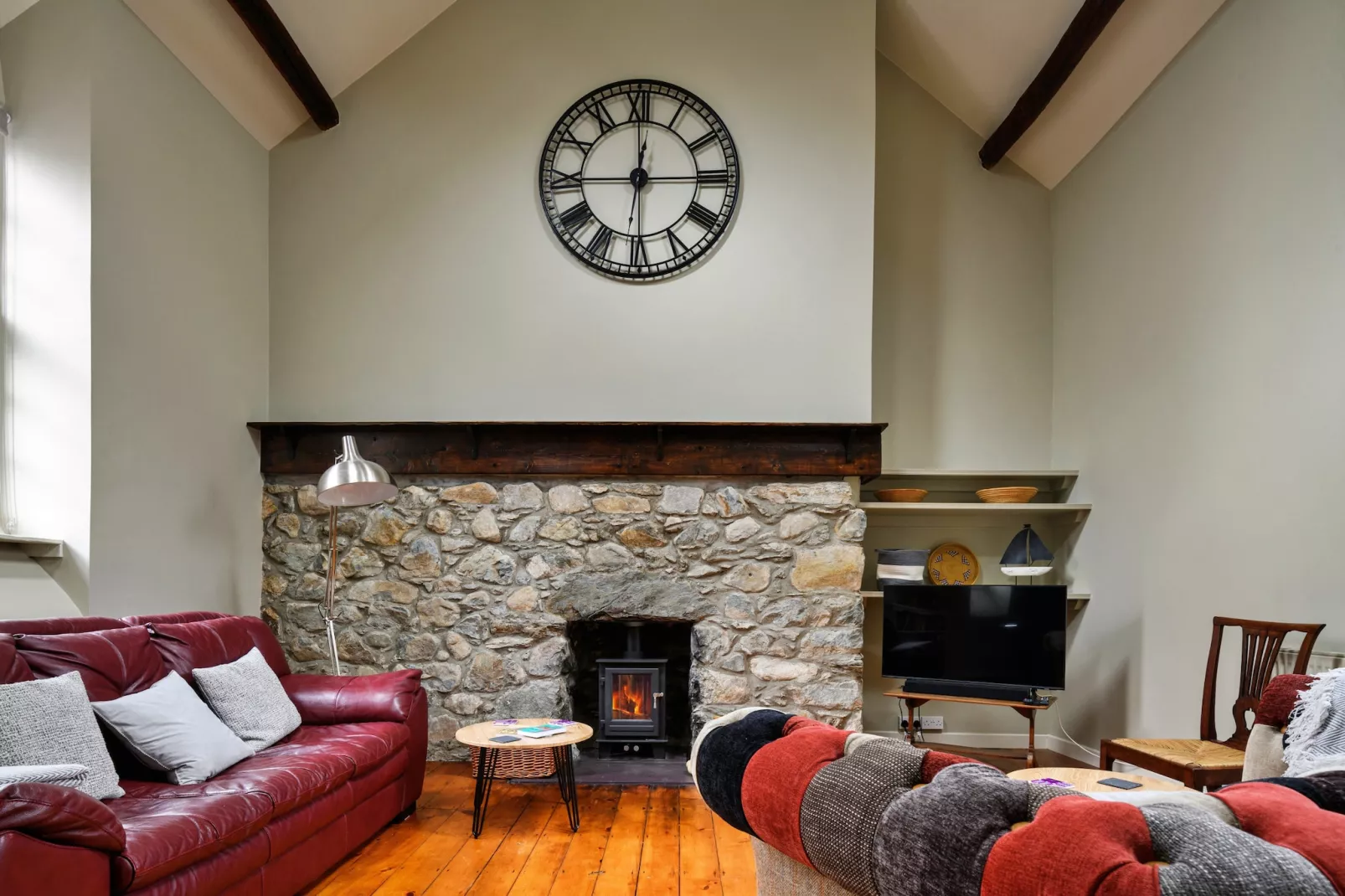 Hope House (Ty-Gobaith)-Living room