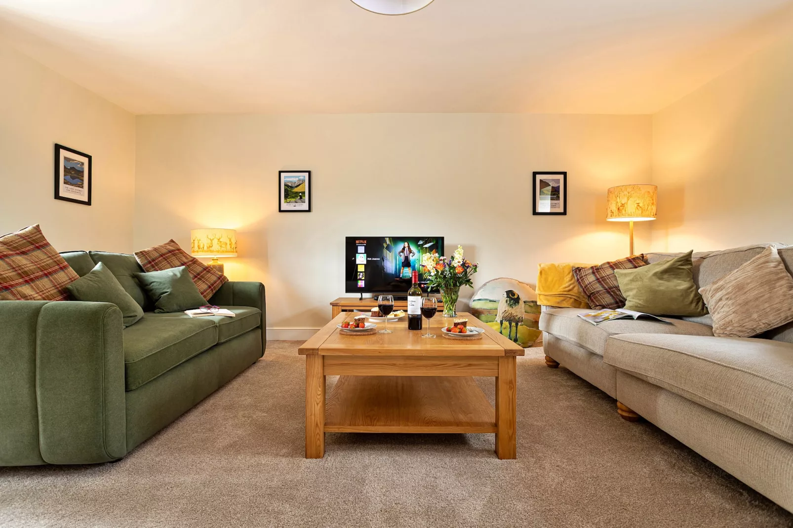 Quarry Lodge-Living room