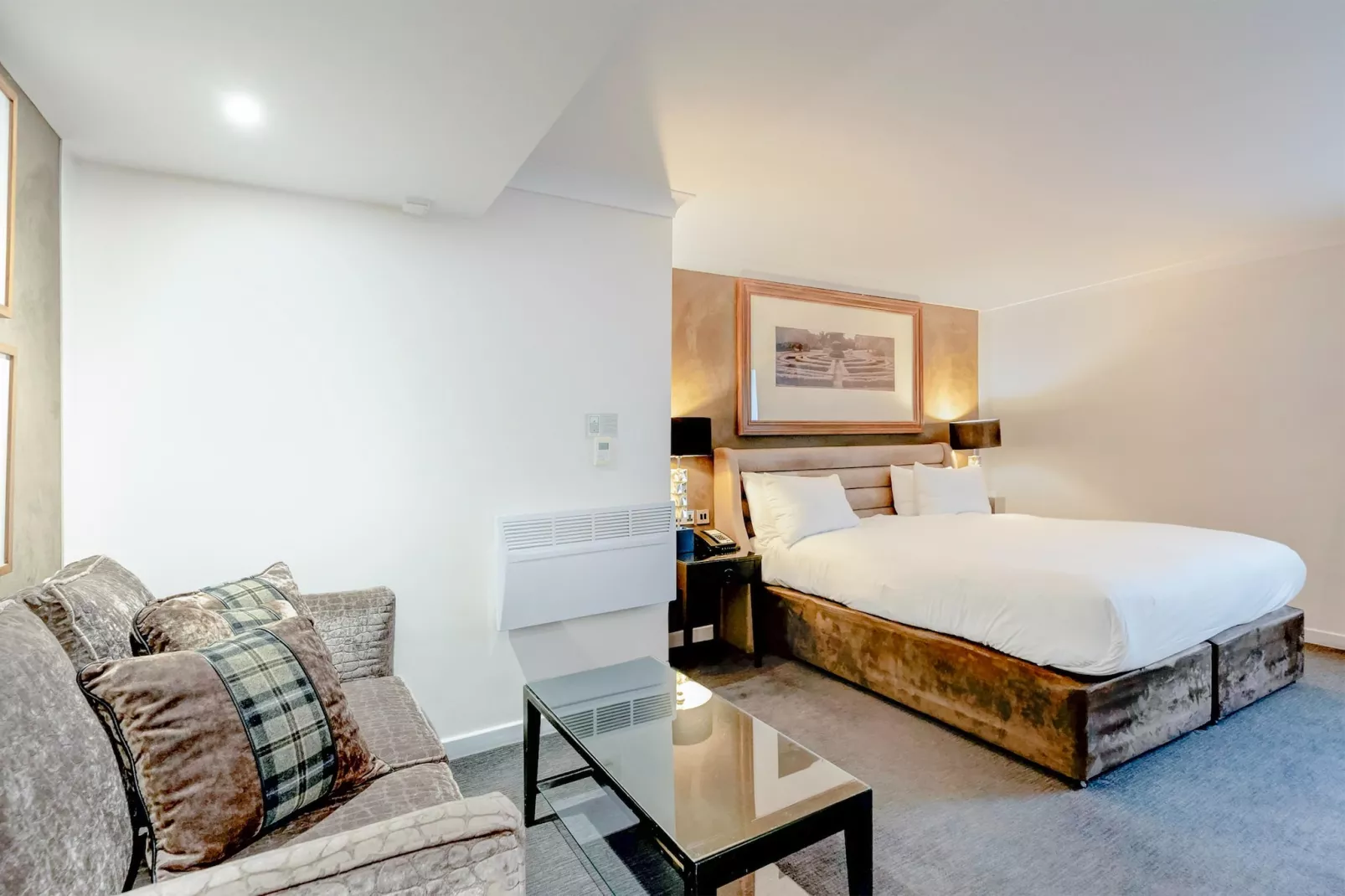 Landmark Delx Double-Bedroom