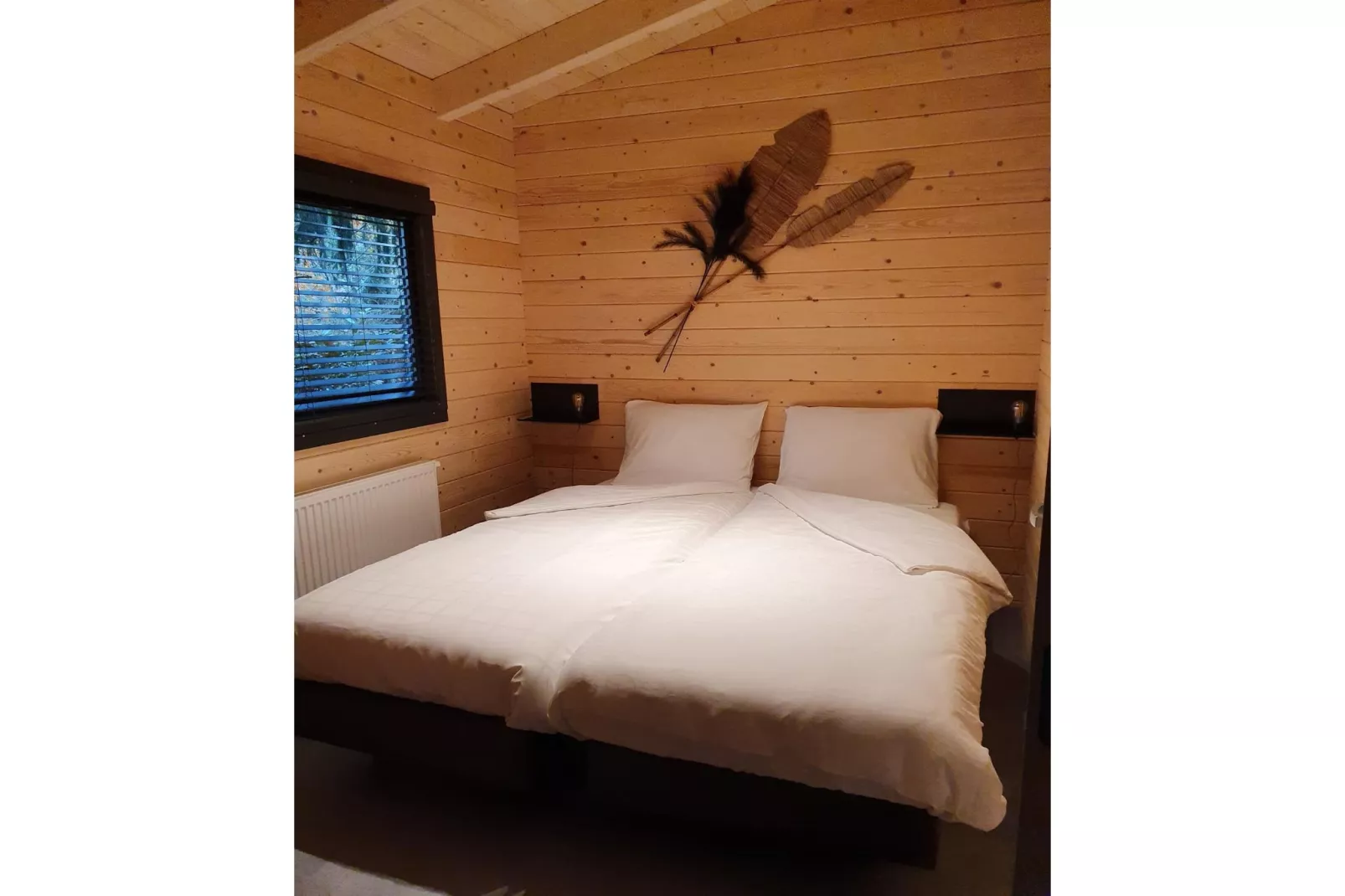 4-persoons wellness lodge-Bedroom
