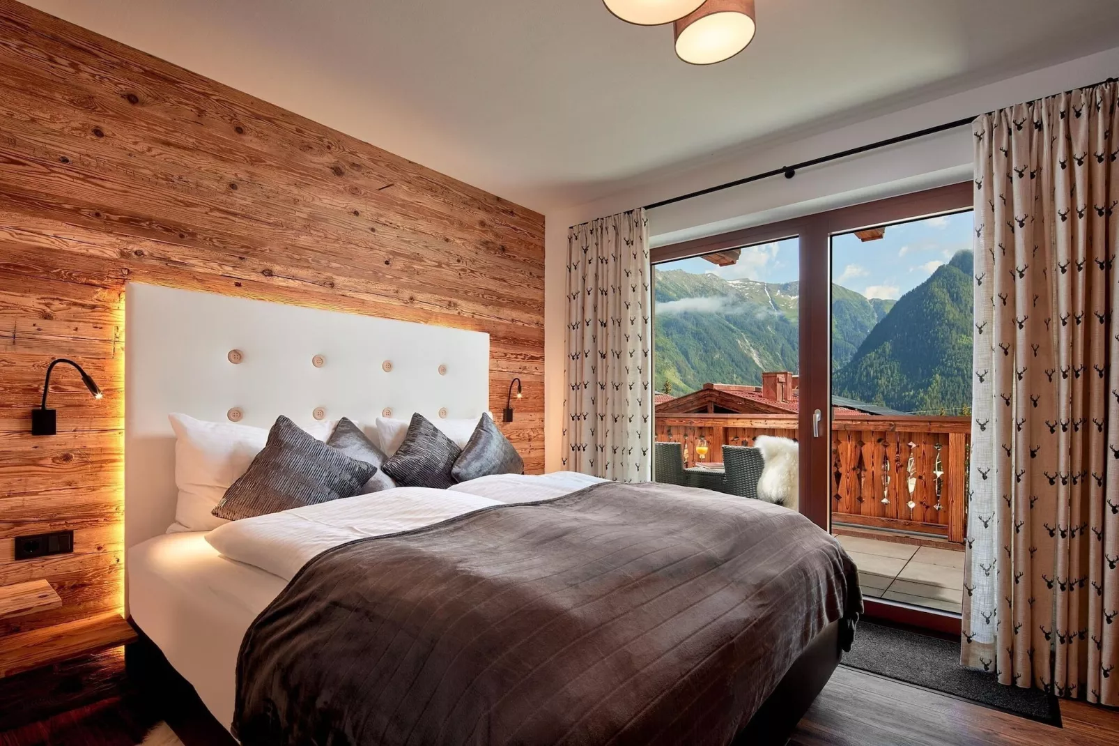 Nationalpark Chalet Gamsspitze-Bedroom