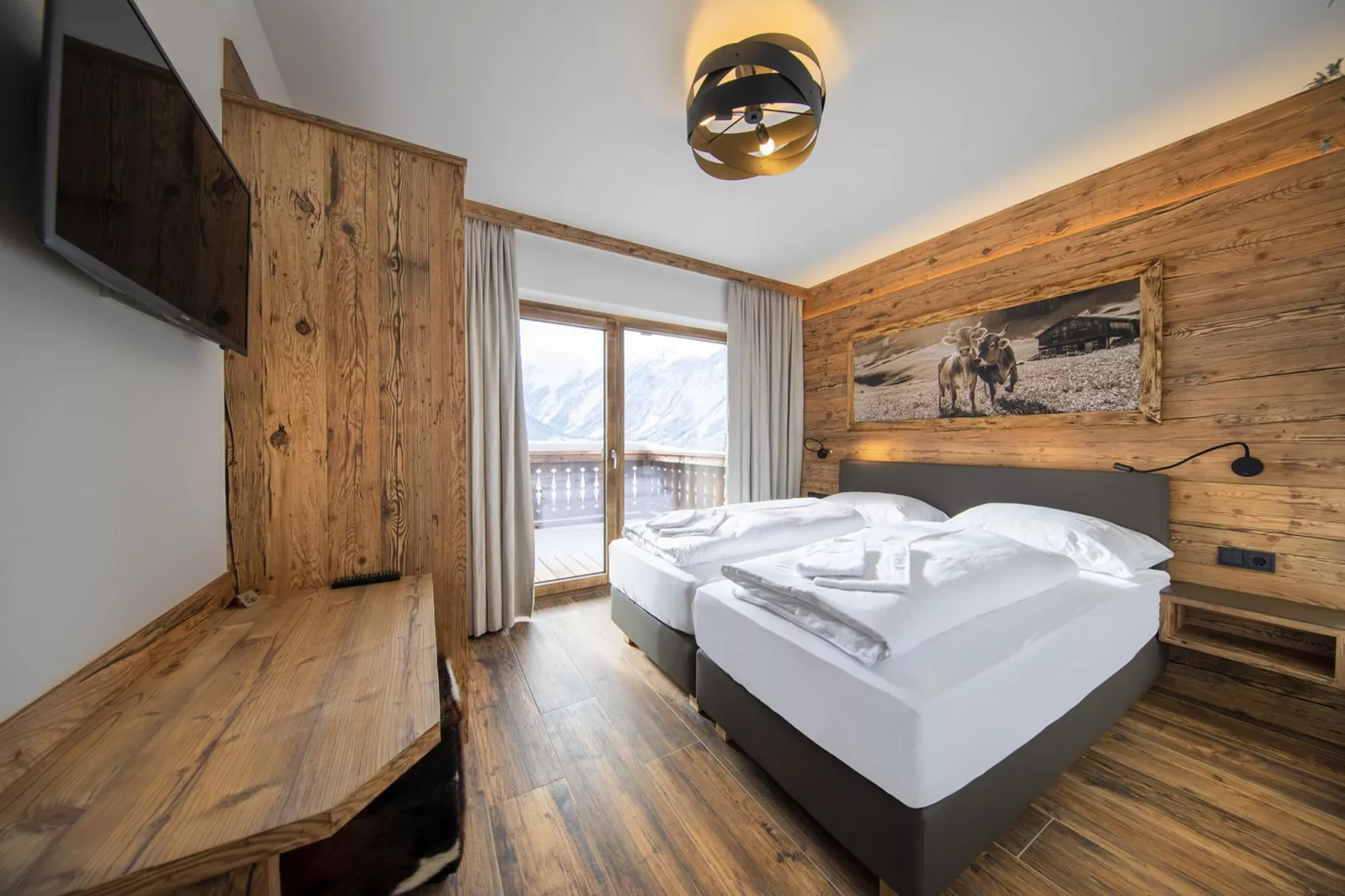 Nationalpark Chalet Bretterspitze-Bedroom