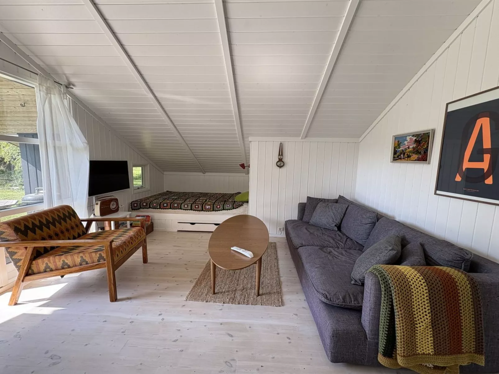 "Nnykka" - 125m from the sea-Inside