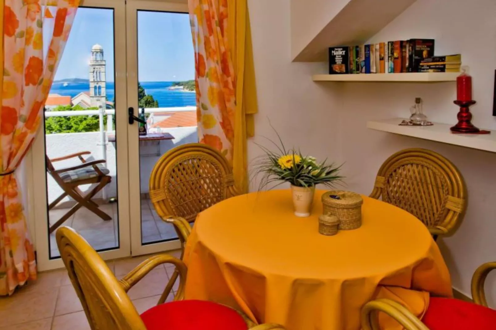 Charming and Sunny Hvar Apartments - One Bedroom Apartment with Balcony (owner 6)-Dining room