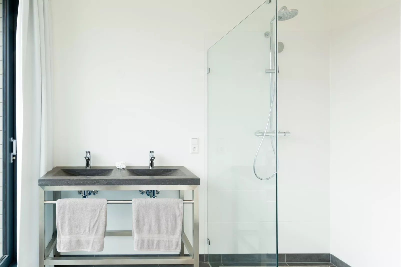 Harbour Village 2-Bathroom