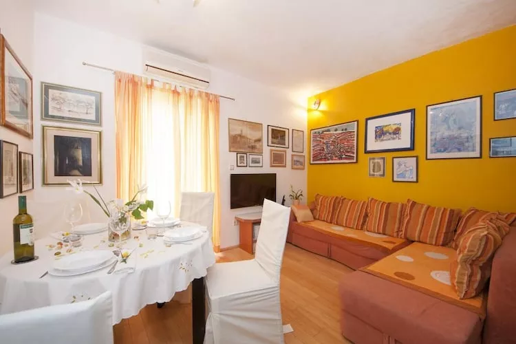 Apartments Kalajzic- One-Bedroom Apartment with Terrace (ST)-Intérieur