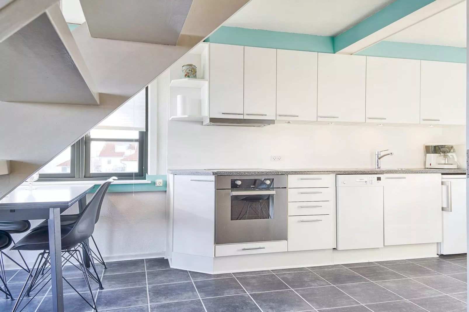 3 room w/seaview-PLUS-Innen