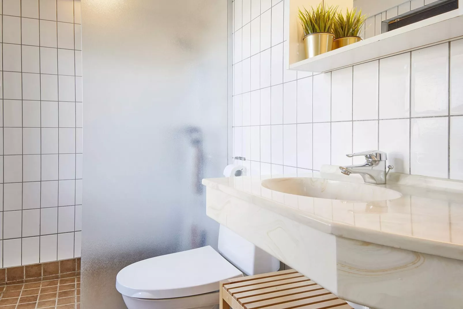 3 room w/seaview-Indoor