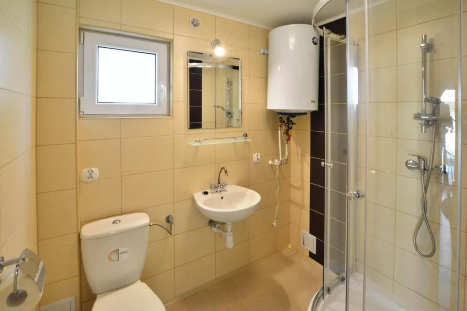 Domek piętrowy 8-osobowy Ustronie Morskie-Bathroom