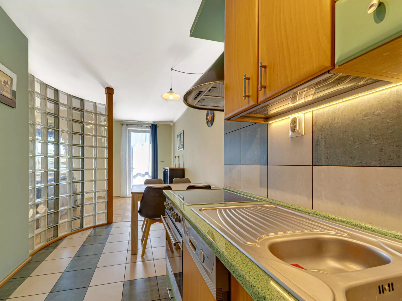 Czarodziejska-Inside