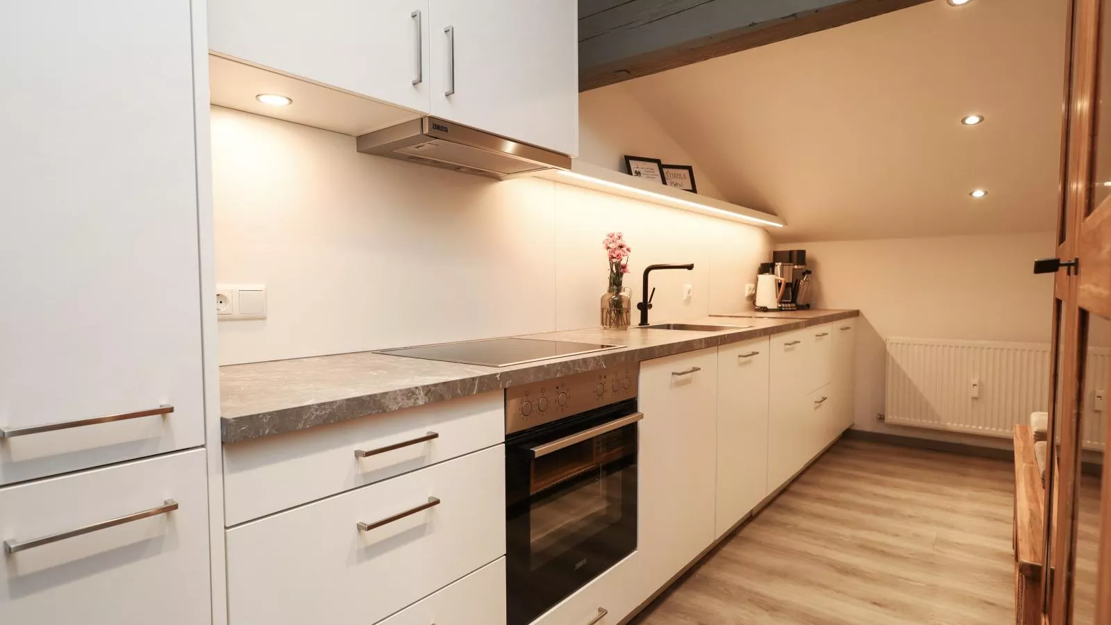 Tirola Platzl-Kitchen