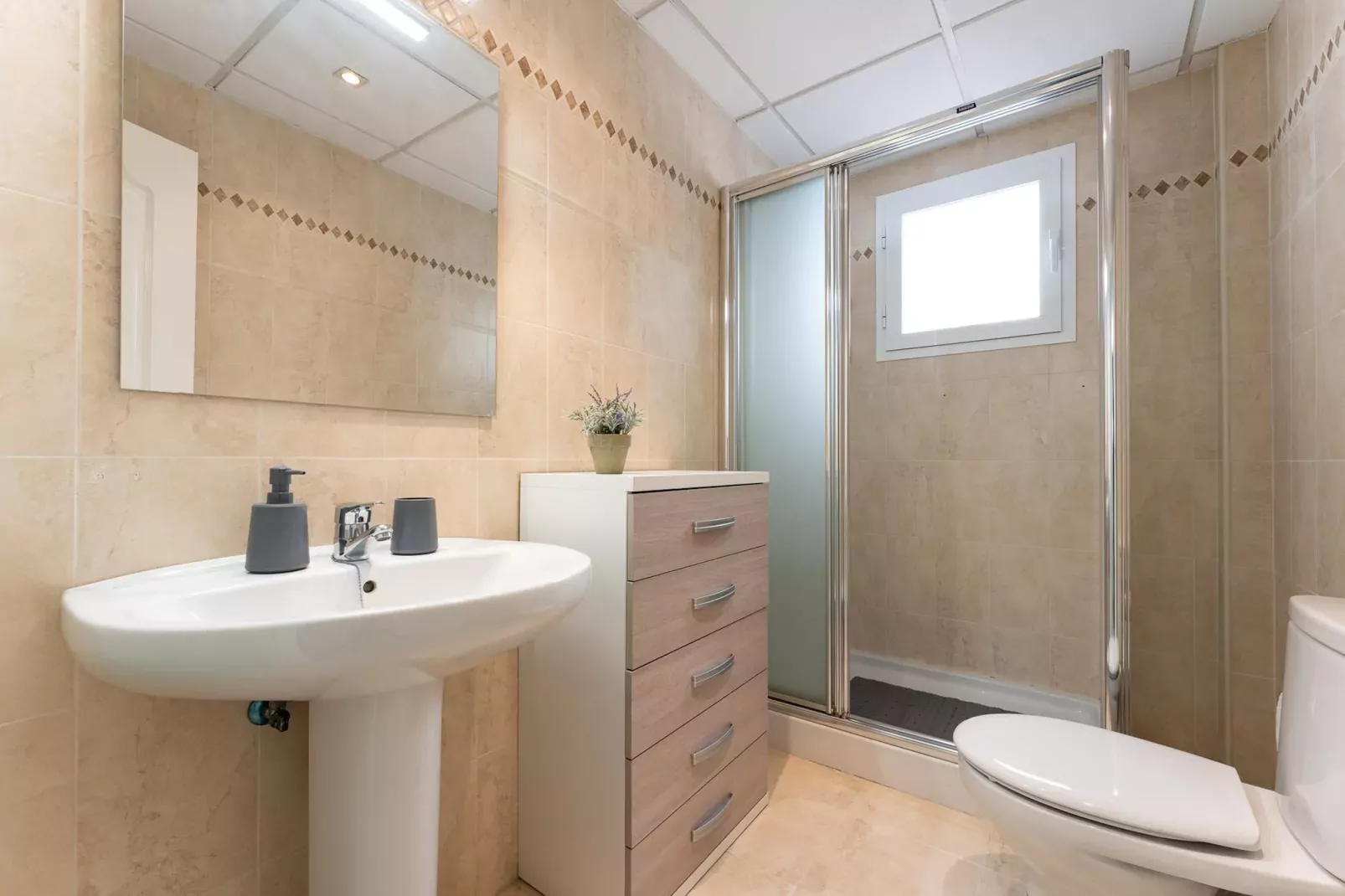 CT 291 - Faro's Boliches Beach for 4-Bathroom