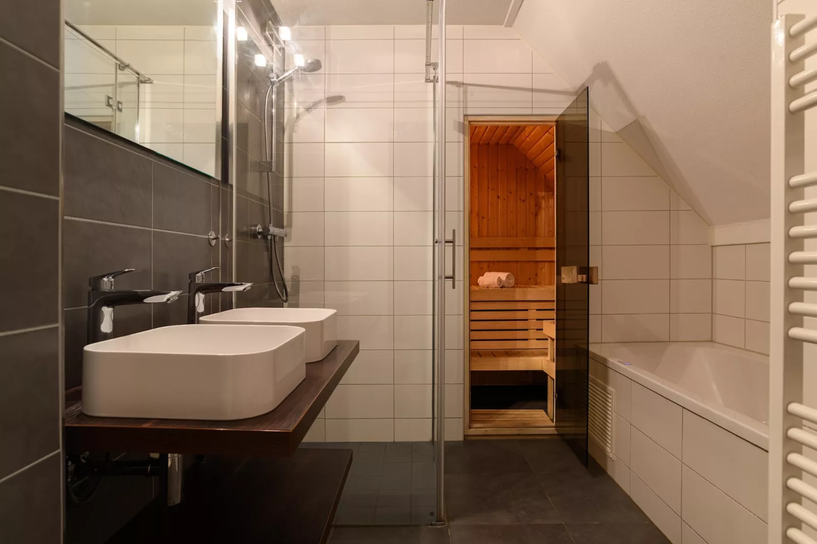 Resort Maastricht 2-Badezimmer