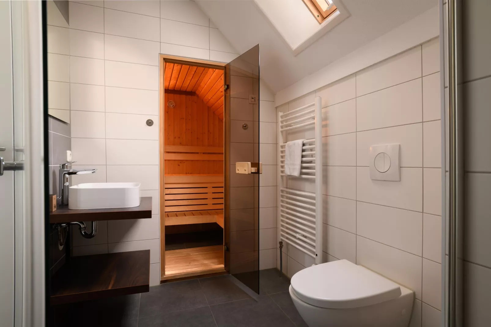 Resort Maastricht 15-Salle de bain