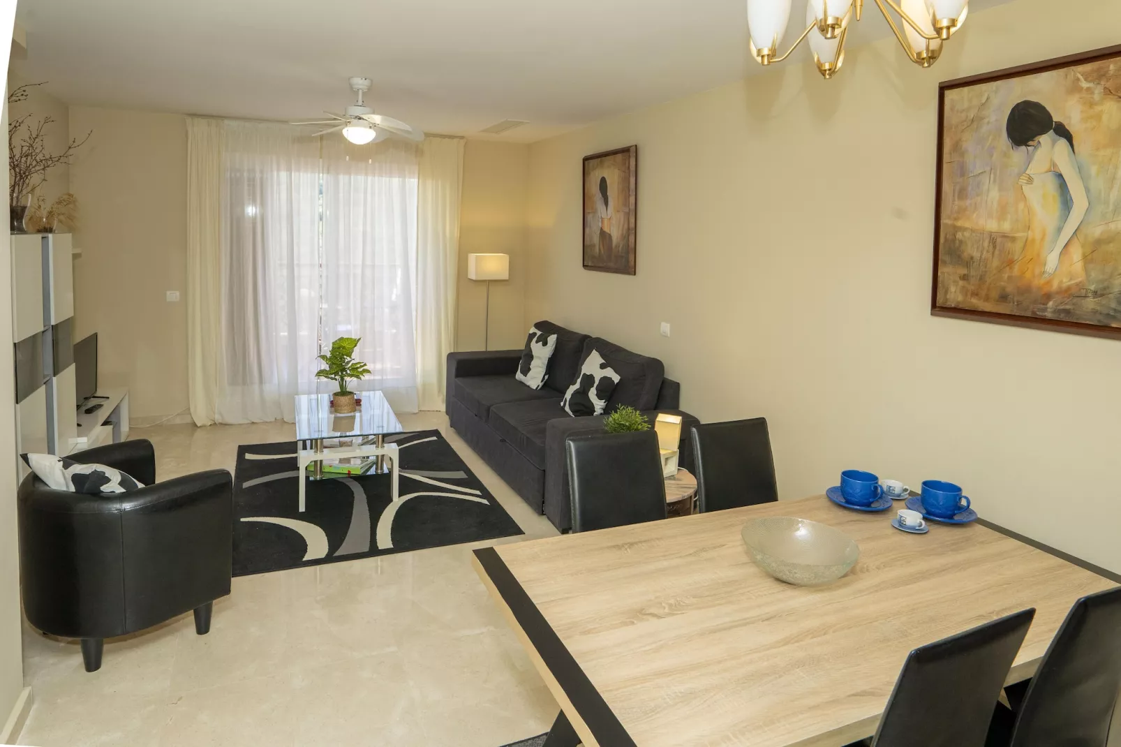 Golf Deluxe-Living room