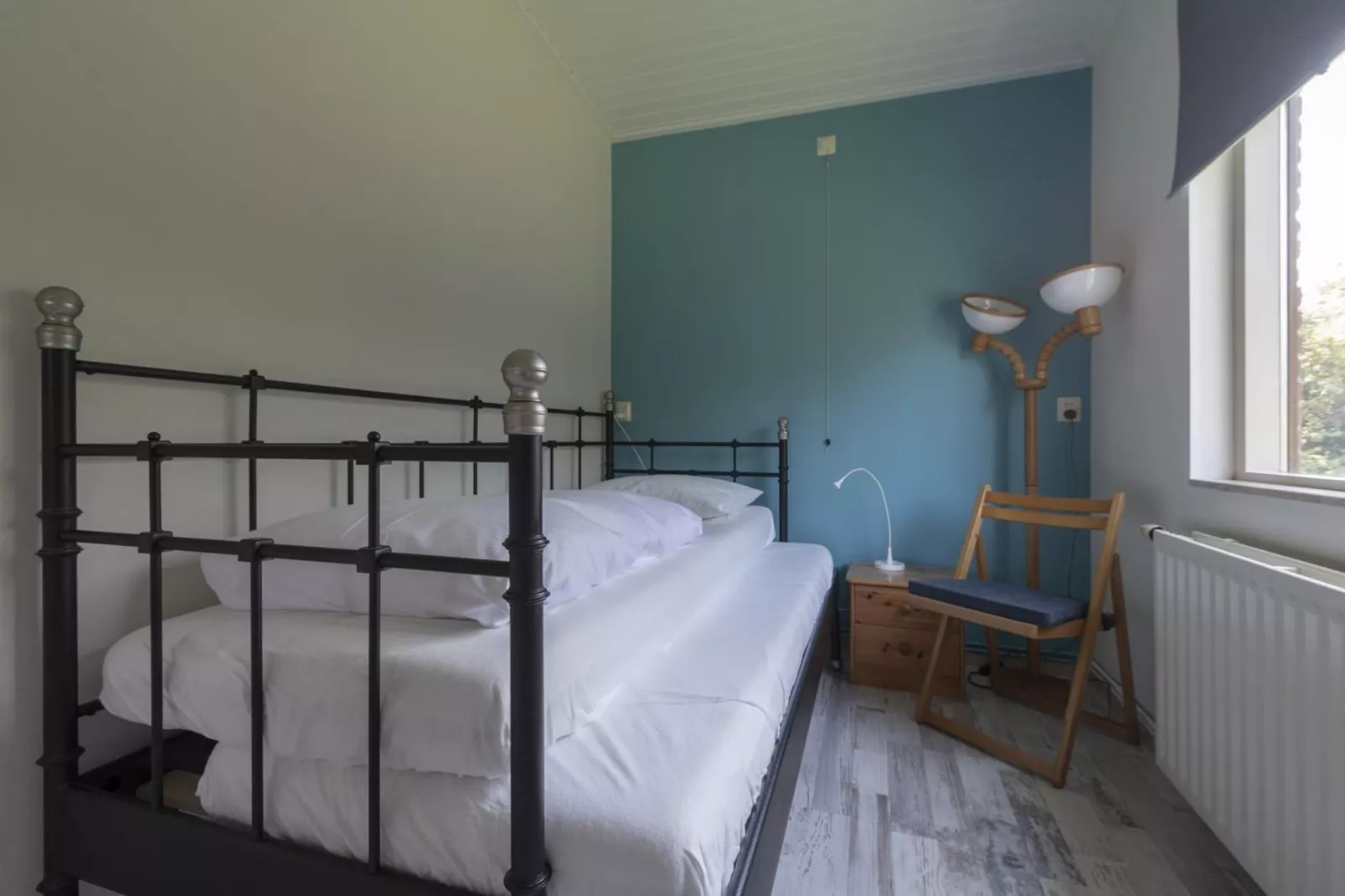 Eureka 78-Bedroom