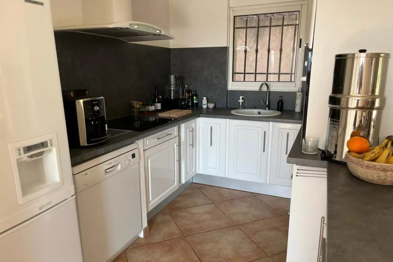 Villa Le Mas des Cerises-Kitchen