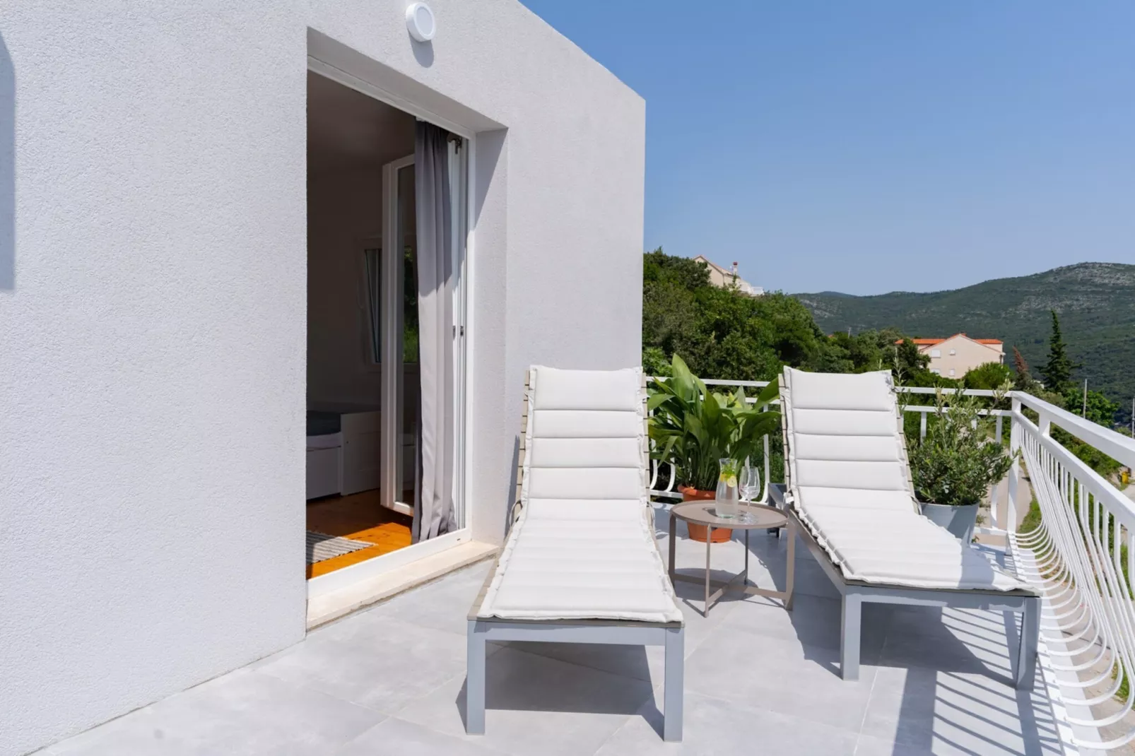 Apartment Konak - Two Bedroom Apartment with Terrace and Sea View-Terrace balcony