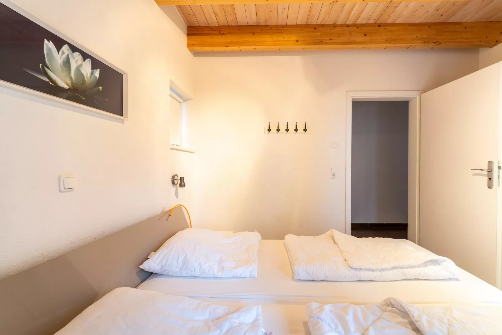 Kondor 253-Bedroom
