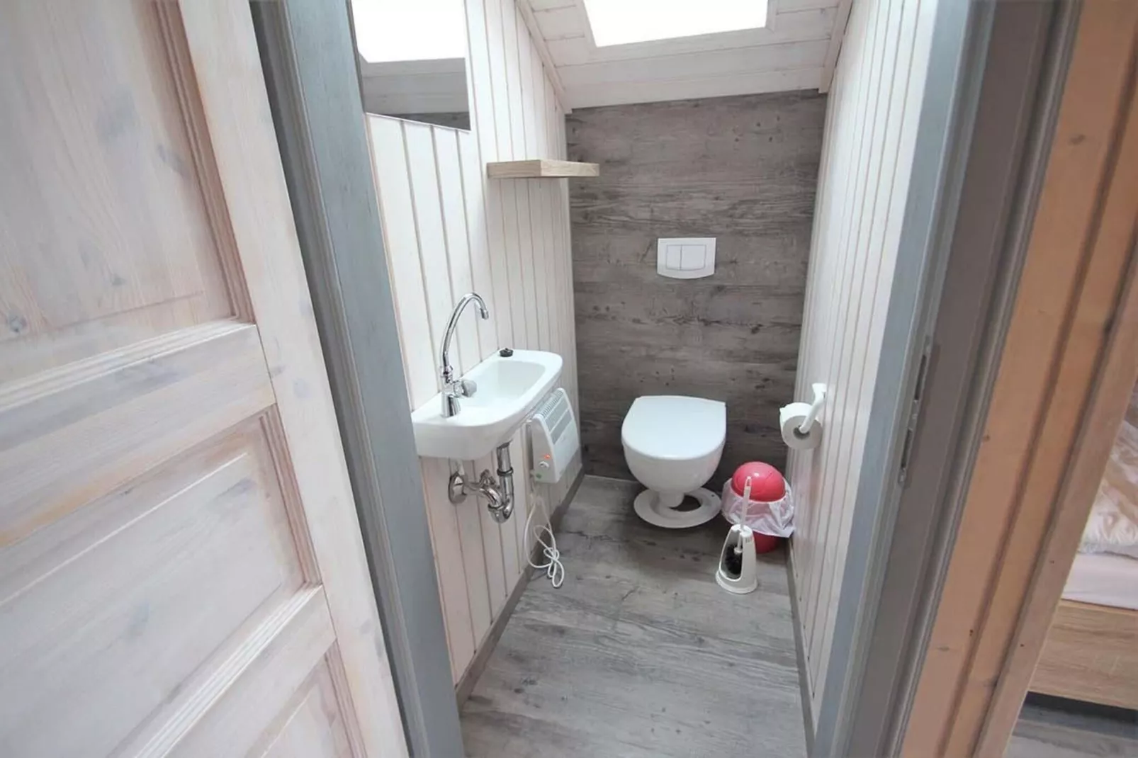 FH Wildgans Comfort mit Sauna & Kaminofen 81 qm 179-Bathroom