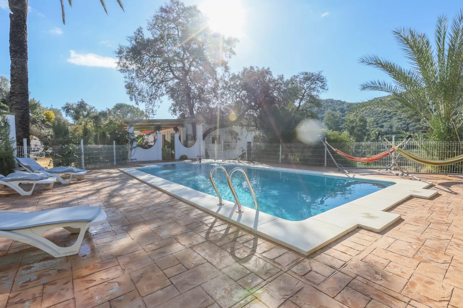 Casa Rural Los Menestrales-Pool
