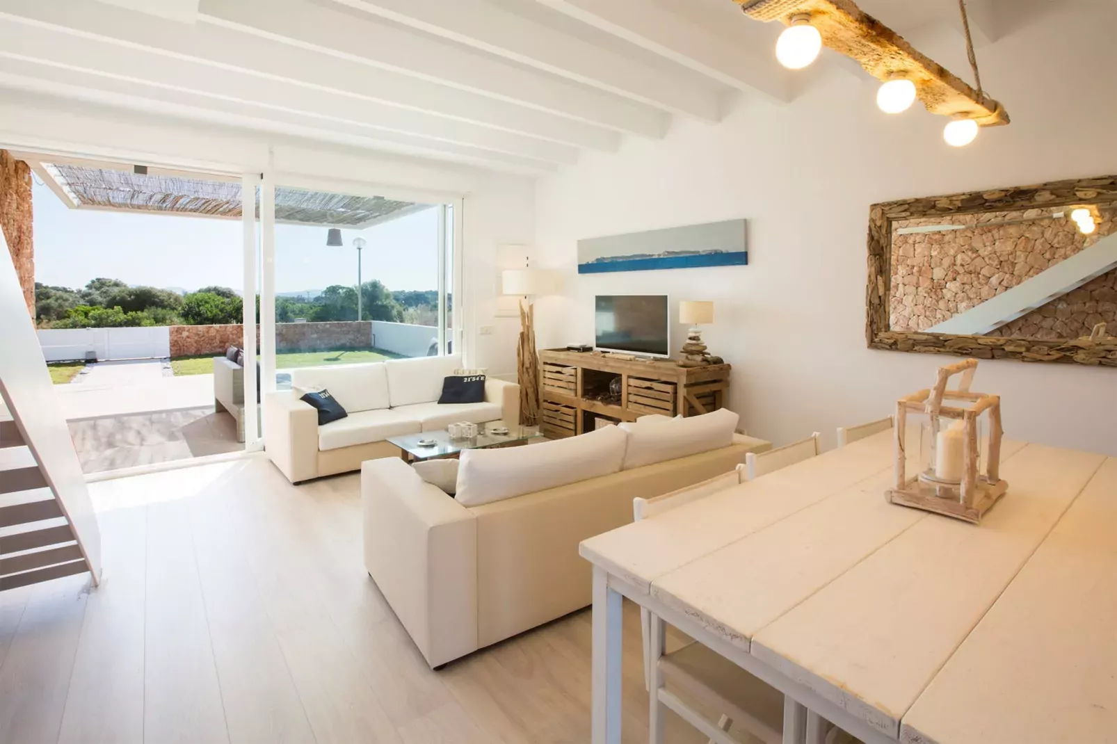 Can BosquerrÓ-Living room