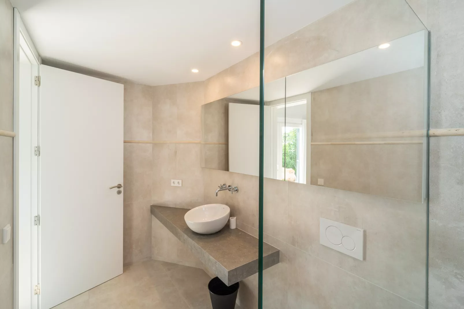 Villa Gaudina-Image-tags.