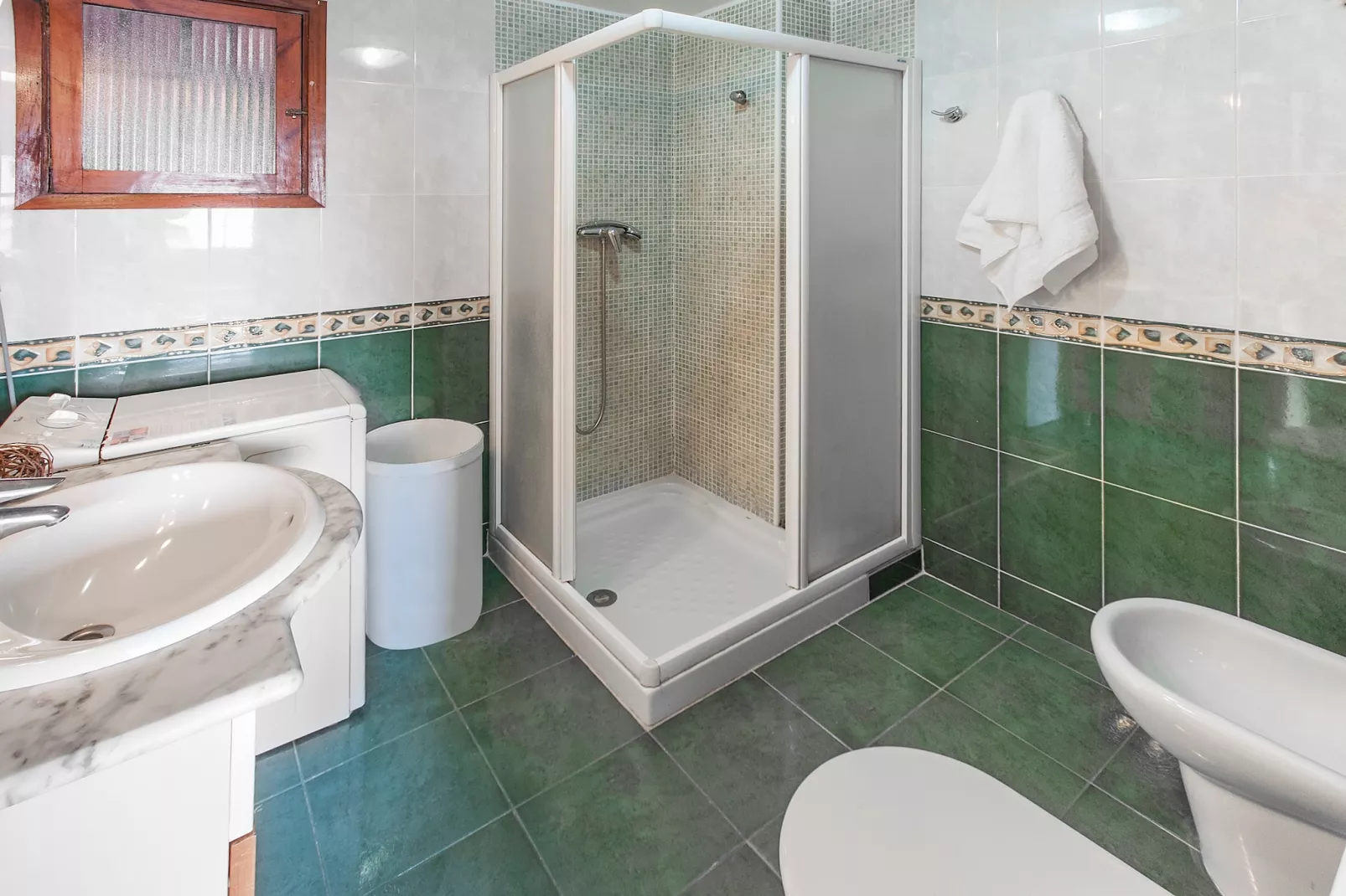 Infante-Bathroom