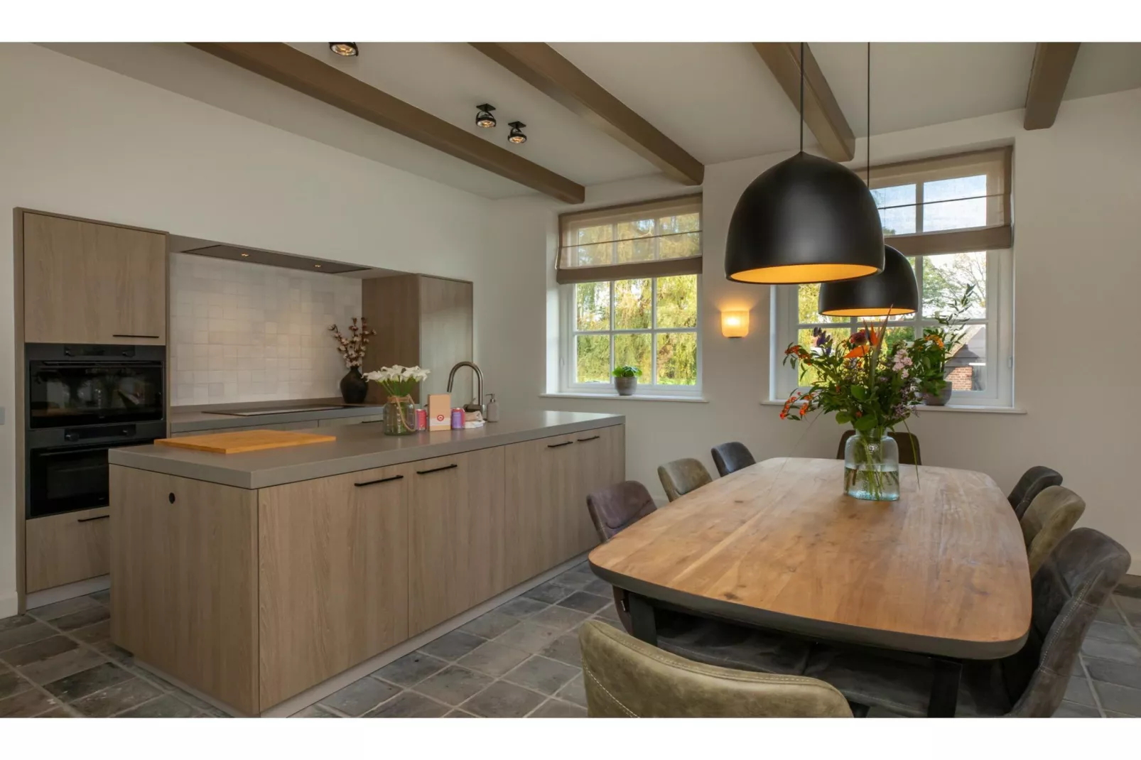Vakantiehuis 'Boerderij Molenhof' - Stationsweg 5  Heinkenszand-Dining room
