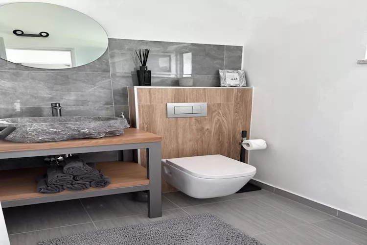 Premium Apartment Seaview-Bathroom