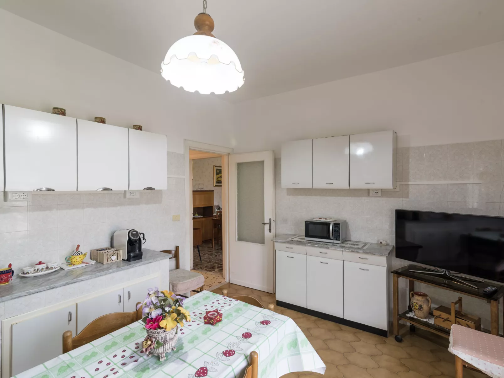 Fiumicino House-Inside
