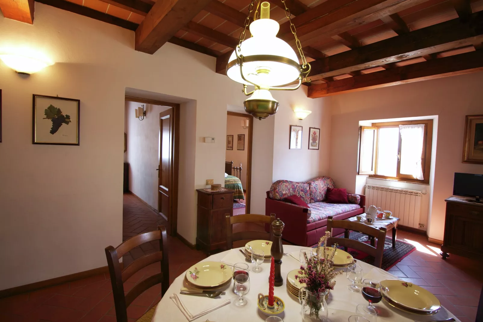 Leccio-Dining room