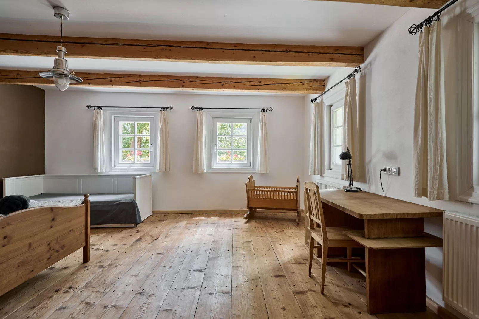 Horni Marsov KHF325-Wohnzimmer