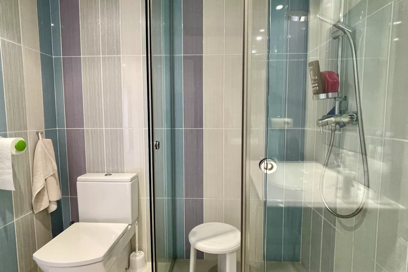 CATALONIA 1-5-Badezimmer