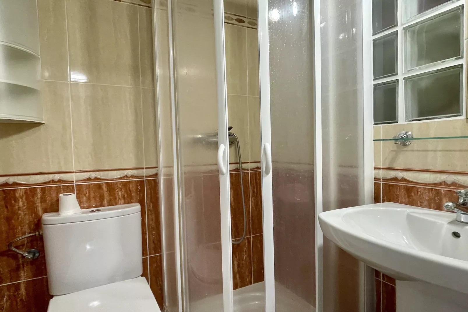 ROCAMAURA I A 3-1-Badezimmer