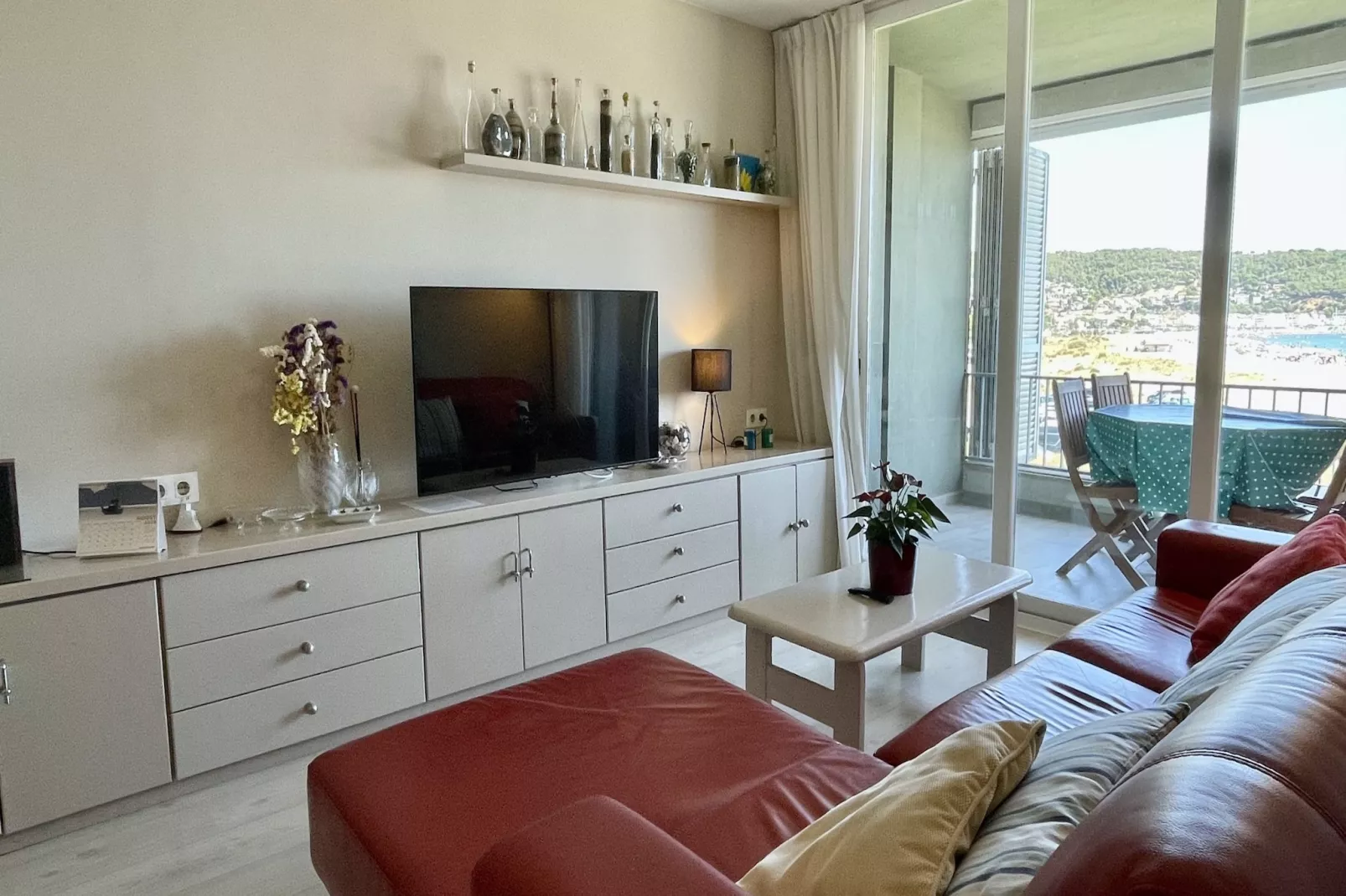 VORAMAR A 3-2-Living room