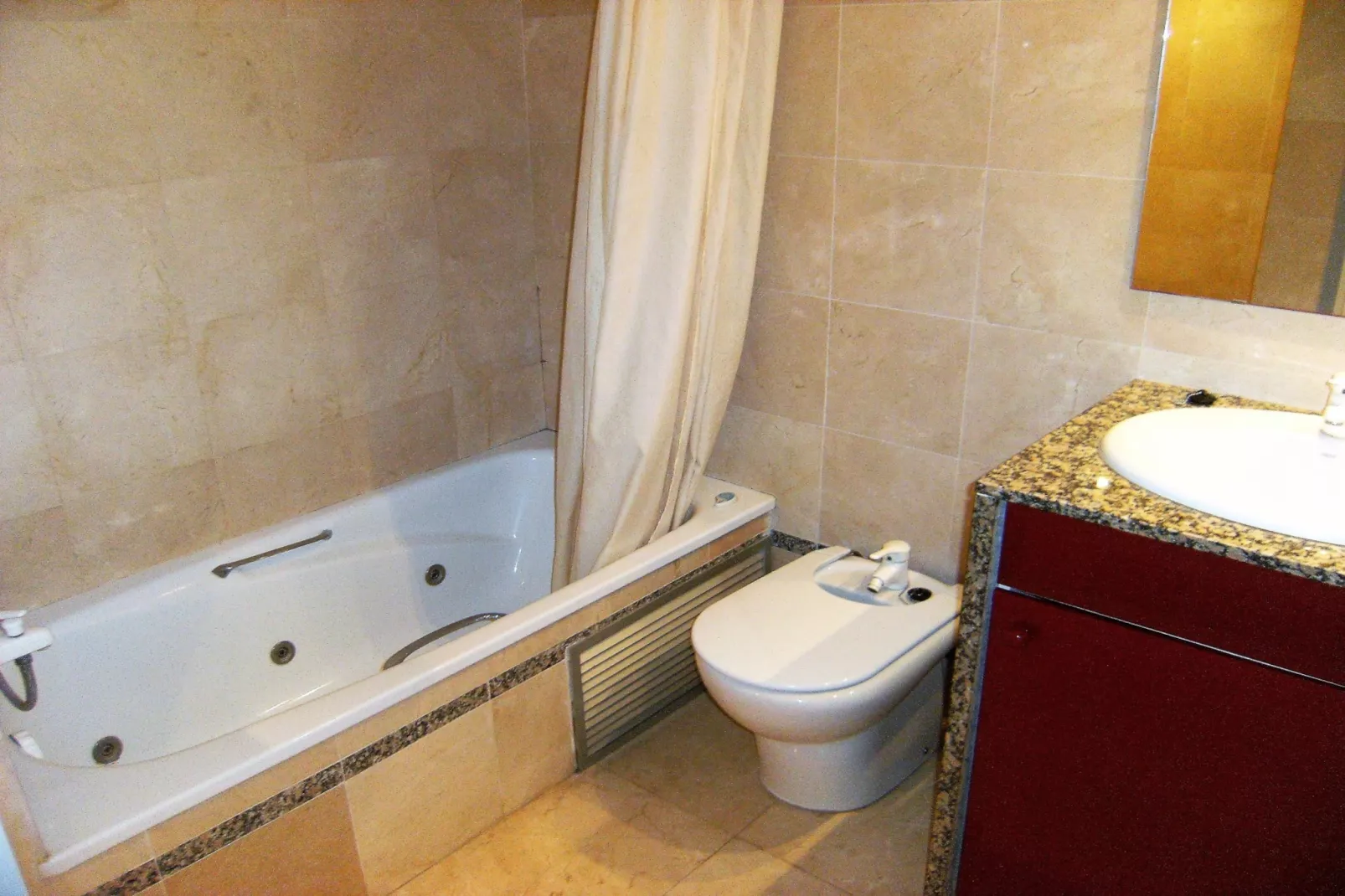 ILLA MAR DOR 146-Badezimmer