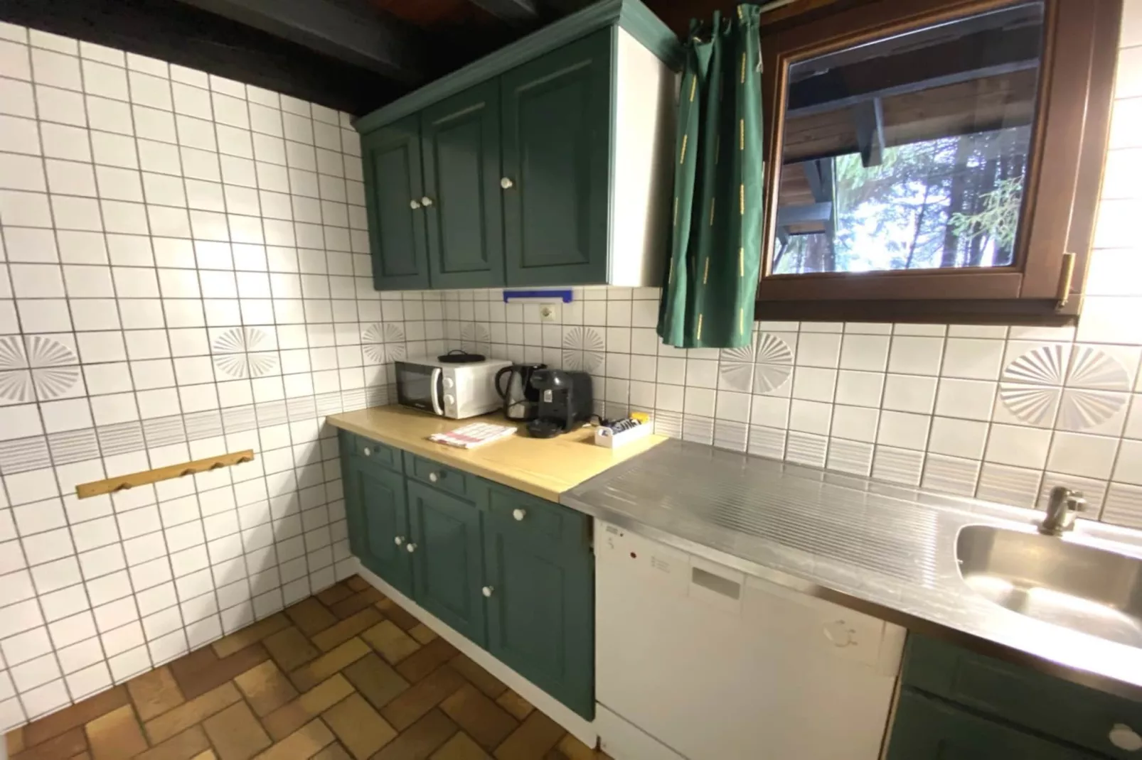 LA POMME DE PIN 2  Appartement avec terrasse-Kitchen