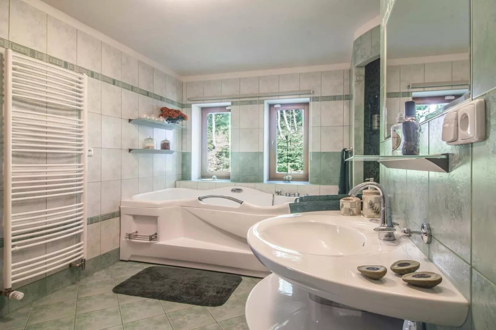 Benecko LBS160-Badezimmer