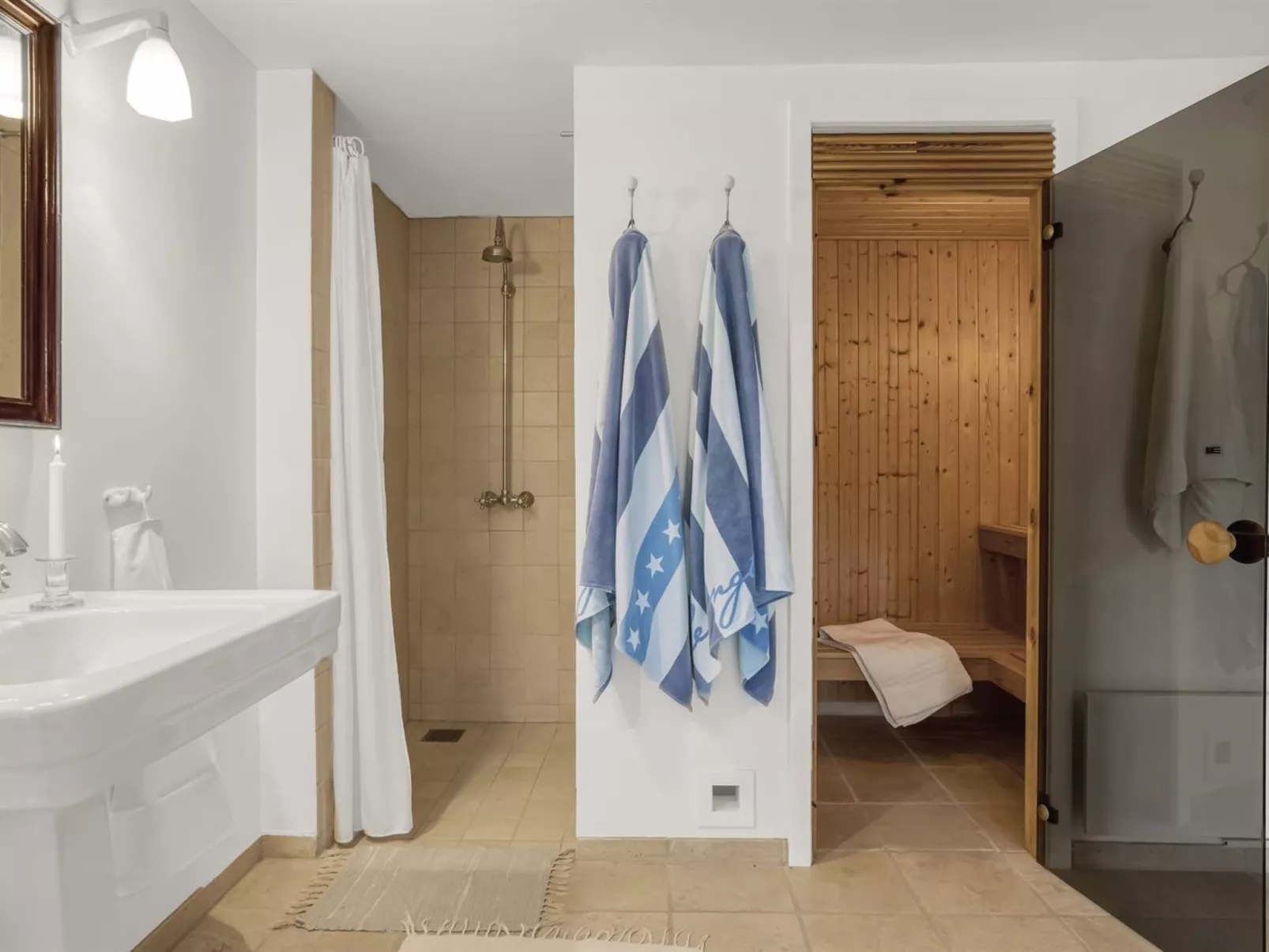 "Bjerund" - 300m from the sea-Inside