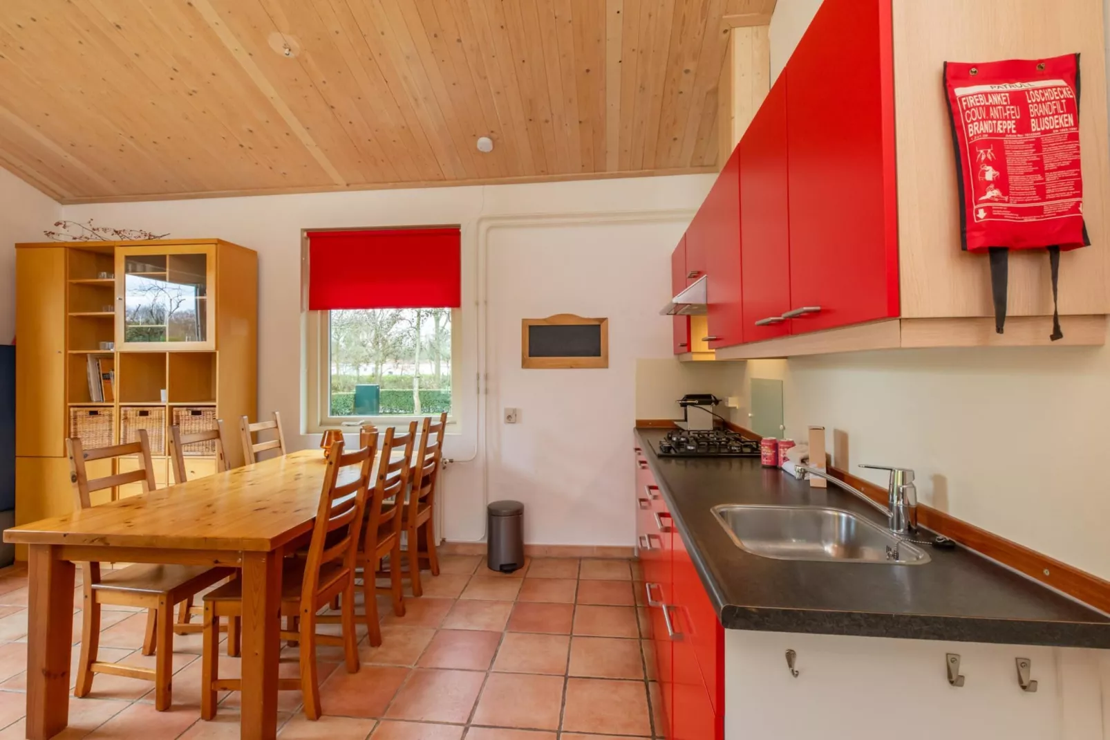 Vakantiehuis voor 6 personen  Hoge Weide 63 Oostkapelle  Dicht bij strand-Dining room